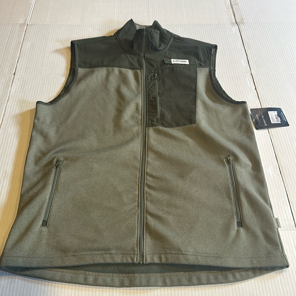 NWT Magellan Outdoors moisture wicking classic fish green vest 3 zipper pockets - Picture 1 of 10